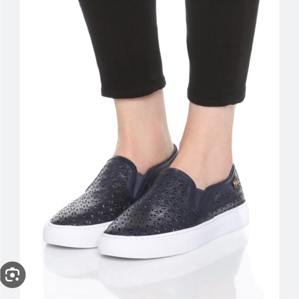 Tory Burch Navy Blue Side On sneakers women size 8.5